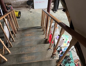 DME000121_WWYDGloryHole